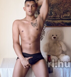 Beni 702442752, Budapest Junge #2 - 