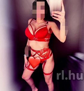 Betty (19 éves) - Telefon: +36 30 / 550-1501 - Baja