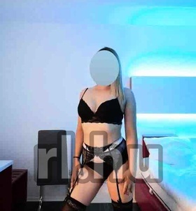 Bianka24 (24 éves) - Telefon: +36 30 / 738-7188 - Győr