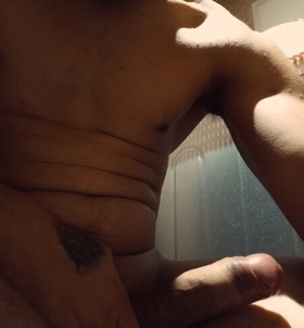 Budapest, Bryan 06205684136