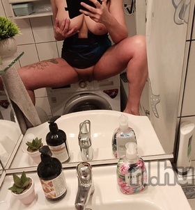 BujaNelli Budapest escort girls