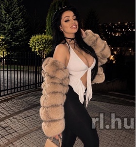 Camilla27 (27 éves, Nő) - Telefon: +36 30 / 508-2933 - Debrecen, szexpartner