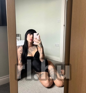 Budapest, CharlotteBrazilianWildCat 06702109047