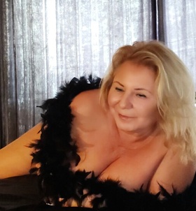 Cherry (54 éves) - Telefon: +36 30 / 395-0979 - Budapest, IX