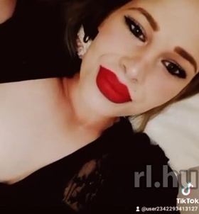 Cindykee (18 éves) - Telefon: +36 20 / 912-2631 - Dabas