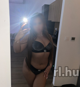 Cintia (23 éves) - Telefon: +36 20 / 568-3188 - Budapest