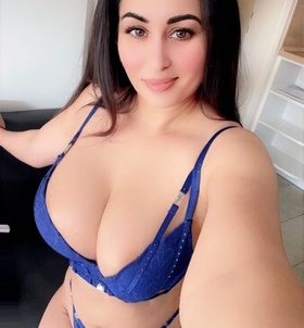 Claudya (29 éves) - Telefon: +36 20 / 598-0202 - Kecskemét