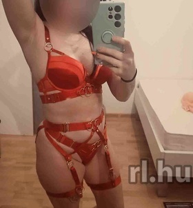 Cloe (22 éves) - Telefon: +36 20 / 503-4048 - Mosonmagyaróvár