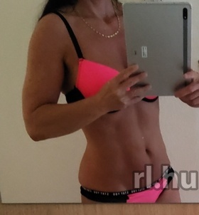 Corina Budapest szexpartner lányok