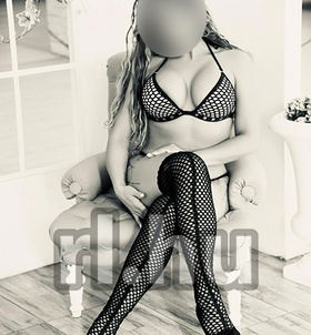 Corina (30 éves) - Telefon: +36 20 / 554-2888 - Sopron