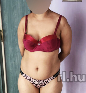 Csajszika (28+ éves, Nő) - Telefon: +36 30 / 685-2946 - Budapest, szexpartner