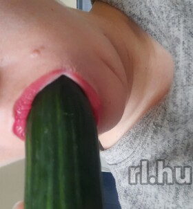 Szeged, Csenge 06208041920