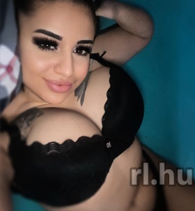 CsengeLux Budapest szexpartner lányok