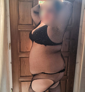 Csilla (33 éves) - Telefon: +36 30 / 353-0948 - Debrecen