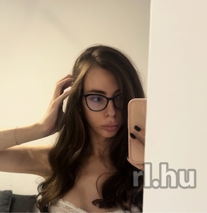Cynthiaa Budapest escort girls