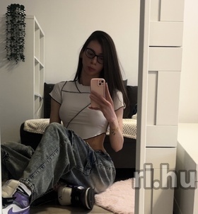 Budapest, Cynthiaa 06706722850