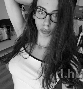 Budapest, Cynthiaa 06706722850