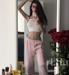 Budapest, Cynthiaa 06706722850