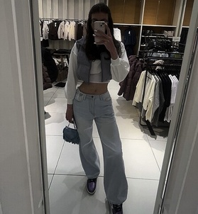 Budapest, Cynthiaa 06706722850