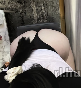Dafné Szeged escort Mädchen