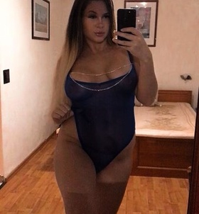 Dia (27 éves) - Telefon: +36 20 / 994-1898 - Esztergom