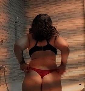 Dilara (28 éves) - Telefon: +36 70 / 210-8758 - Győr