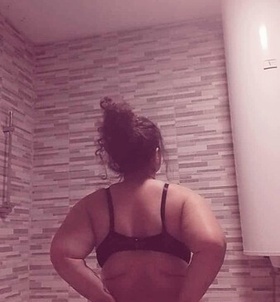 Dilara (28 éves) - Telefon: +36 70 / 210-8758 - Győr