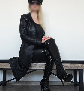 Budapest, DominaLola 06307438100