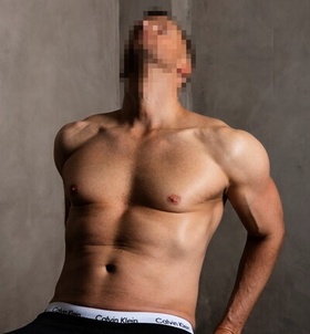 Budapest, Dominic 06204838381