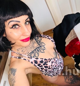 Dorina Pécs szexpartner lányok