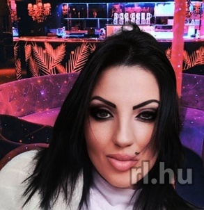 Dorka (27 éves, Nő) - Telefon: +36 30 / 679-8535 - Budapest, szexpartner