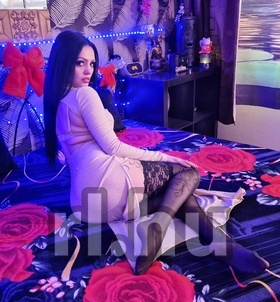 Sz�kesfeh�rv�r, Dzsenifer_Lingam_Massz�z_ 06703954348