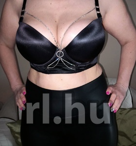 Dzsuli (50+ éves) - Telefon: +36 30 / 726-7950 - Debrecen