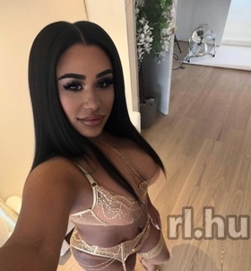 Budapest, EbonyMaya 06300865570