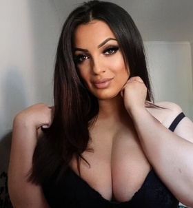 Elena Kaposvár szexpartner lányok