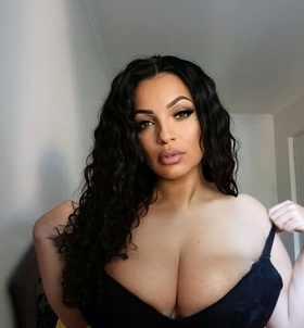 Kaposvr, Elena 06308963535