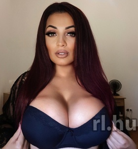 Elena Győr escort Mädchen