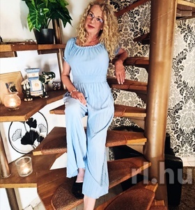 Elena Budapest Erotische Massage Mädchen