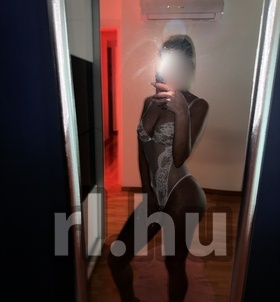 Elena Budapest escort Mädchen