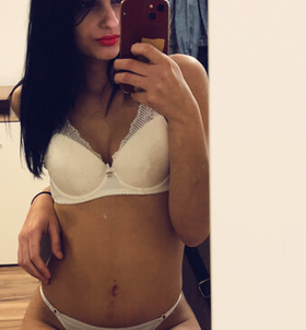 Elizabet (20+ éves) - Telefon: +36 30 / 754-8901 - Mosonmagyaróvár