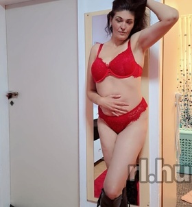 Elizabeth (30+ éves) - Telefon: +36 20 / 615-3599 - Kiskunfélegyháza