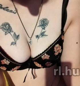 Elizabettaaaaa (26 éves) - Telefon: +36 20 / 461-8622 - Sárvár