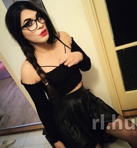 Budapest, Ella 06306077755