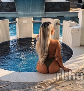 Elly (25 éves) - Telefon: +36 20 / 805-7370 - Budapest