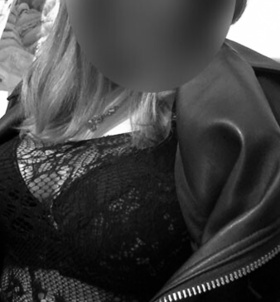 Elyz (24 éves) - Telefon: +36 20 / 209-1413 - Dunakeszi