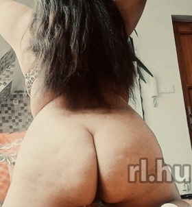 Emese (23 éves) - Telefon: +36 20 / 477-6305 - Nagyszénás