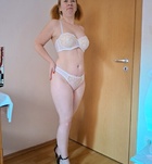 Budapest, Emese 06306904533