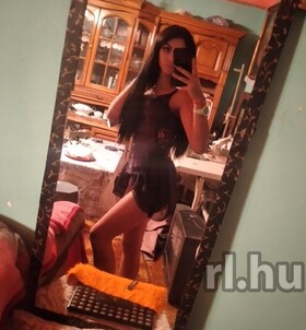 Emili (21 éves) - Telefon: +36 30 / 834-1885 - Nyírbátor