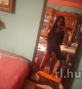 Emili (21 éves) - Telefon: +36 30 / 834-1885 - Nyírbátor