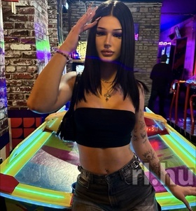 Budapest, Emma 06205764430